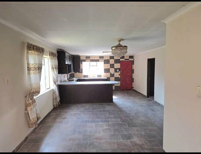 2 BEDROOM PROPERTY TO RENT IN PRETORIA GARDENS
